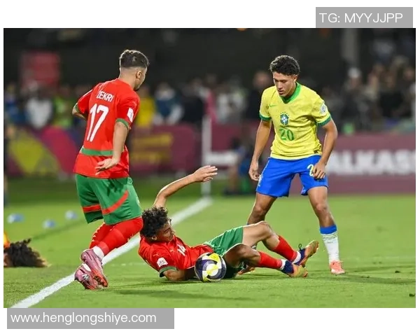 美国与巴西友谊赛精彩对决球迷热情高涨期待激烈较量